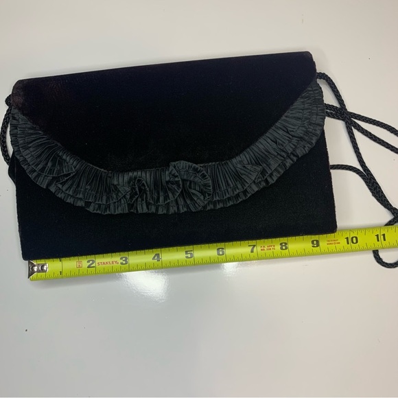 Andre Cellini Vintage Velvet Crossbody Clutch - Picture 9 of 15